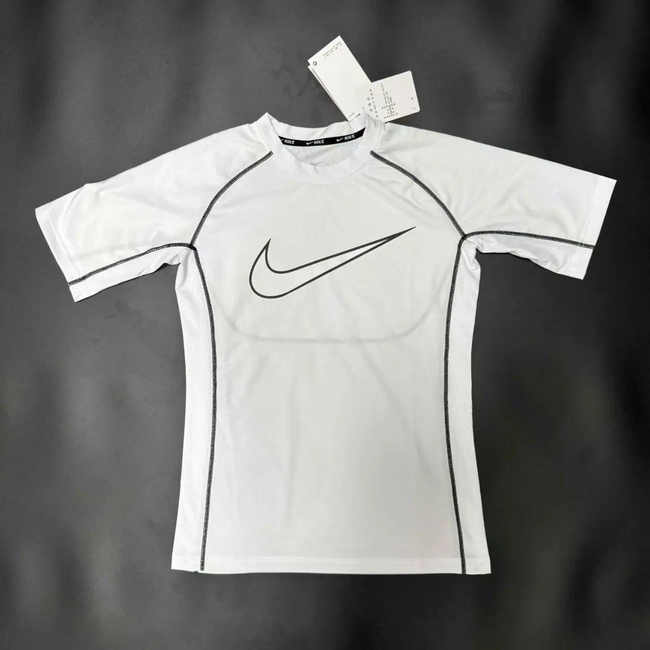 Nike T-shirt